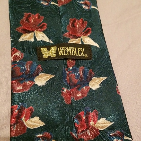 Wembley neck tie - Picture 2 of 2